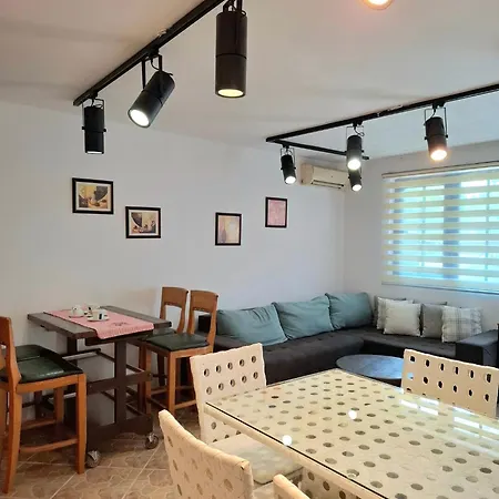 Casa Sul Mare By Rv * וארנה